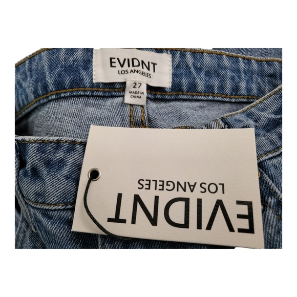 Evidnt Essen relaxed high rise cropped jeans with zig zag raw hem - Picture 4 of 5